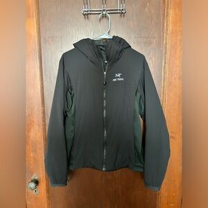 Women’s black Arc’Teryx jacket, size L